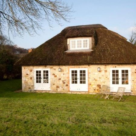 The Lodge: Adorable, Romantic Thatched Cottage Freshwater Esterno foto